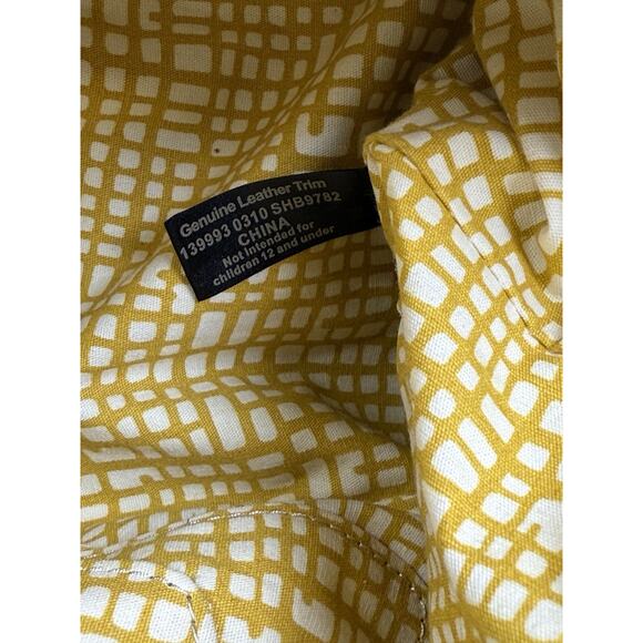 Fossil Large Hobo Crossbody Bag Key Bird Charm Leather Trim Floral Purse Boho - Picture 9 of 11